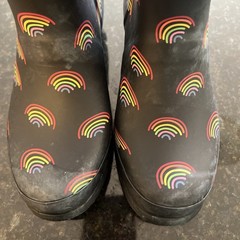 Hunter Boots Girls 3 First Classic Mini Rainbow Print Wellies Black Mid-Calf