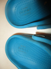 Crocs Iconic Comfort Kids size C11 (7 1/4″ long) Light Blue Slip on Play Clog