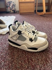 Air Jordan 4 Military Black Size 6Y