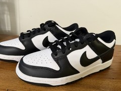 Nike Nike Dunk Low (GS) Black/White Leather 5.5Y Low Top Lace Up Sneakers