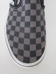 VANS CHECKERBOARD LOW PROFILE CLASSIC SLIP-ON BLACK/PEWTER CHECK KIDS SIZE 3 EUC