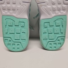 Nike Air Max Invigor Igloo Emerald Rise-White AH5263-300 2Y Youth New W/Defects