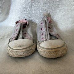 Converse Chuck Taylor All Star Silver Glitter Slip-On Low Top Kids US 7