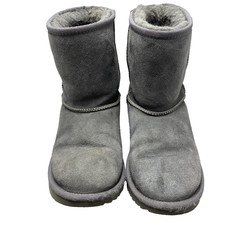 UGG Kids Classic II Boot Size 5 Gray Winter Shearling 6.5″ High 1017703K