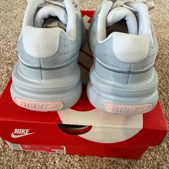 Nike Uplift SC GS Lt Armory Blue Football Grey Kids Size 3.5Y Sneakers