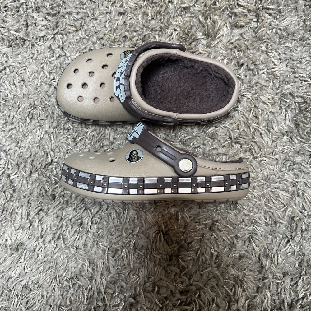Crocs Star Wars Chewbacca Cloth Interior Clogs Size Junior C12/13
