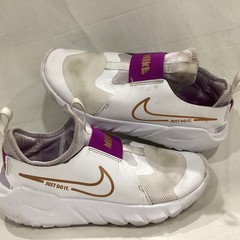 Nike Flex Runner 2 Low White Violet Frost DJ6038-101 Size 4Y US / 36 EUR