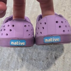Native Jefferson Kids Shoes Bundle White Purple EVA Slip On Sneakers Size C4