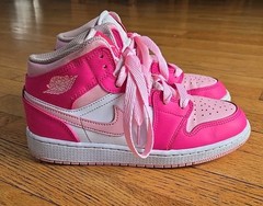 Air Jordan 1 Mid Fierce Pink FD8780-116 Size 4.5Y