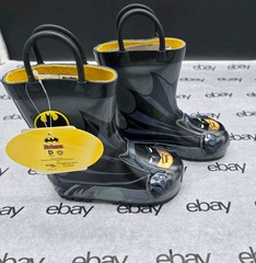 Batman Everlasting Superhero Kids Rain Boots With Capes, Size: 6, Black 66490021