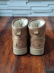 UGG Kids Classic Ultra Mini Platform Boots Chestnut Suede Shearling Lined Size 2