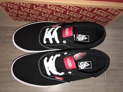 NEW Vans Doheny Flame Check Sidewall Black White Red Skate Shoe Youth Size 6 Y