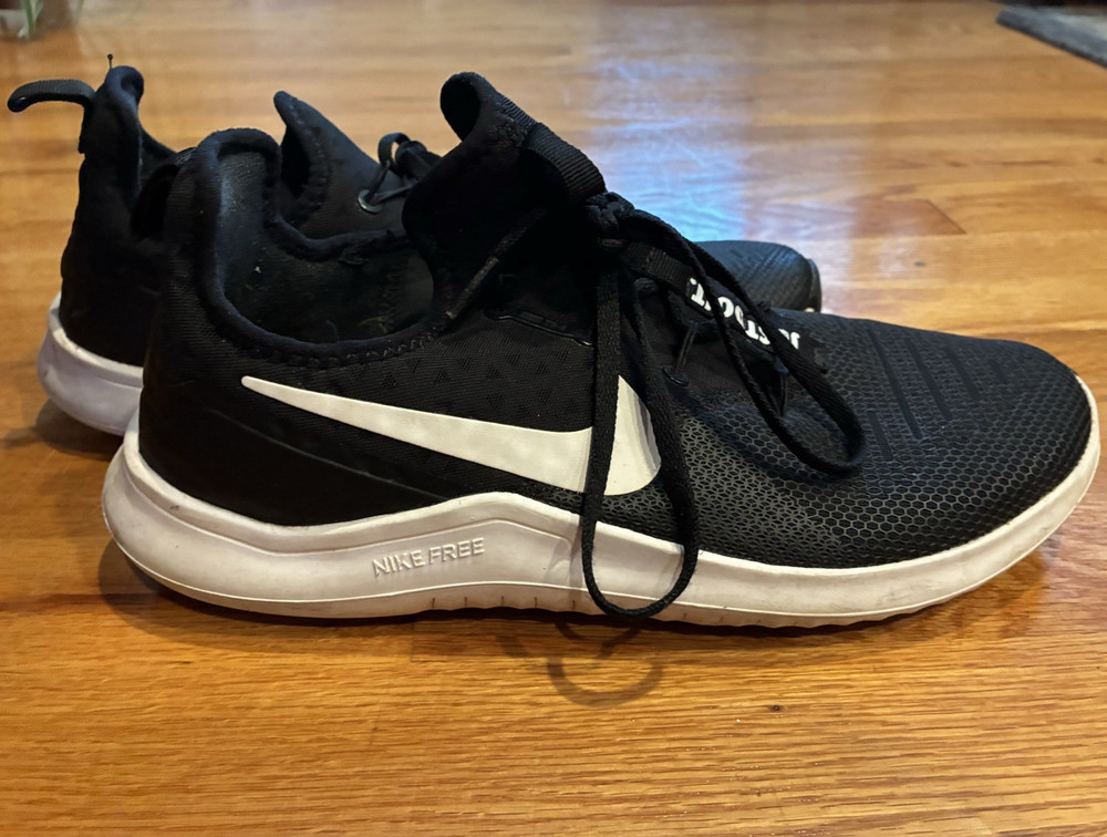 Nike Free Unisex Sneakers Black/White US 11.5 Low Top Lace-Up