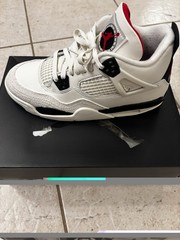 Jordan Air Jordan 4 Retro OG FC (GS) 7Y White/Black/Red MPN IM4026-100