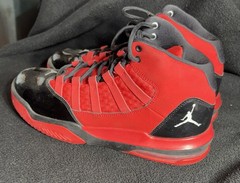 Jordan Max Aura CU4930-600 Red Black Leather Mid Top Sneakers US 7Y Kids