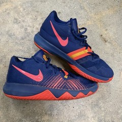 Nike Size 6.5Y Kyrie Fly Trap Blue Void Flash Crimson AA 1154-468 Athletic Shoes