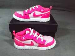 Jordan 1 low ALT (TD) Pink foam/hyper pink Girls Size 9c