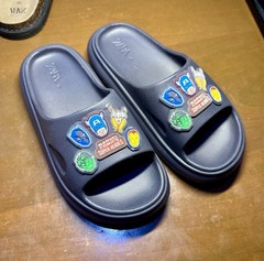 Zara Kids Marvel Comics Super Heroes Slides Size Eur 34 / US 2.5/3 (Never Worn)