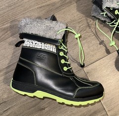 UGG Butte II CWR Glow Graphic Waterproof Boots Black Green Kids Youth Size 5