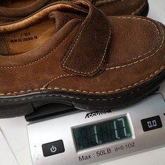 Born Kids Brown Leather Shoes Hook & Loop Loafers Size 1 / 32.5 Comfort Outdoor