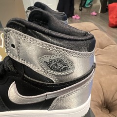 Jordan 1 Retro High OG (PS) Kids Sneakers Black/Silver/White US 12C FD5304-010