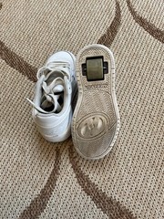 Heelys White Low Top Lace-Up Wheel Sneakers Kids US youth 13 C