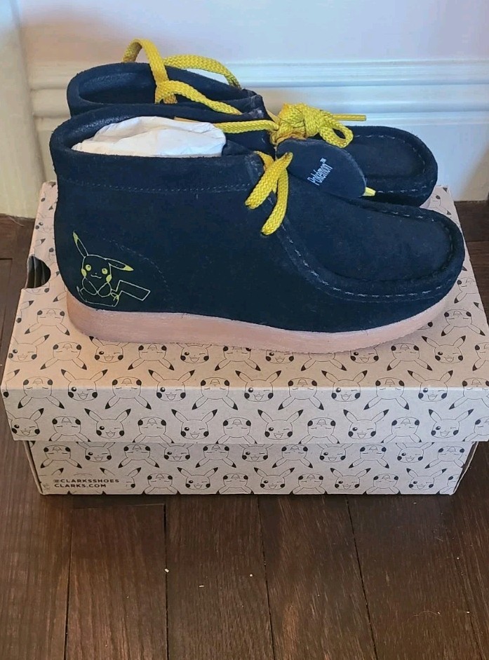 Clarks Kids Wallabee Mist K Black Suede Pokemon Print 26169540 Pikachu