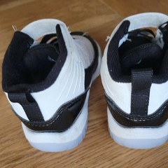 Shaq retro basketball sneakers