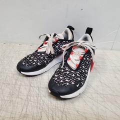 Nike Air Max 270 GS „Just Do It“ sneakers