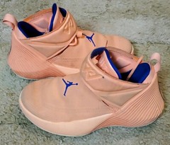 Nike Youth Jordan Why Not Basketball Sneakers Orange Royal Size 4Y.