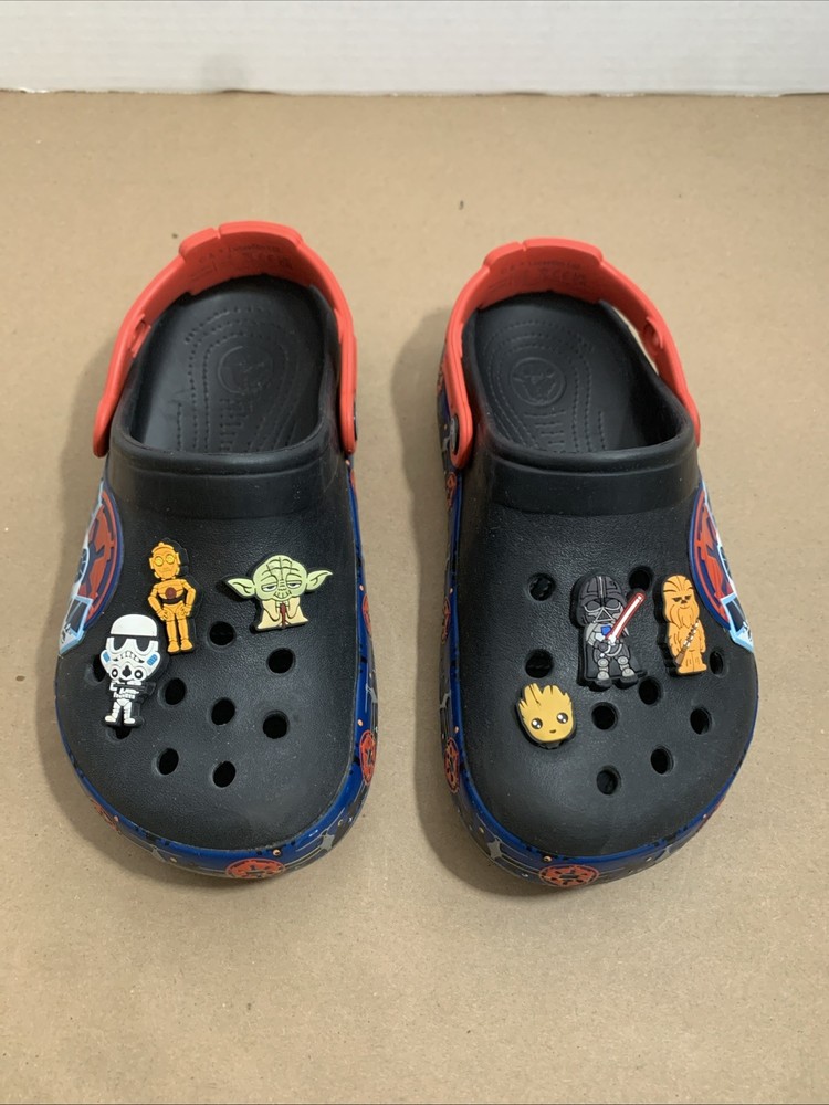 Star Wars Black Crocs Size Junior 3 with 6 Marvel Jibbitz Red Strap TIE Fighter