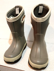 Bogs Kids Size 10 K Classic Matte Gray WP Insulated Boots 72328-050