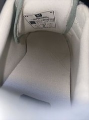 Veja Kids Hook & Loop Extra White Kids Shoe Mismatched Sneaker Size 5 In Exc Co