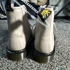 Dr. Doc Martens 1460 Junior Beige Leather Lace Up Side Zip Boots Kids M 4 L 5