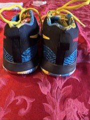 Size 6.5Y – Nike Kyrie Flytrap 6 SE Mid Black Multicolor Basketball Shoe EUC