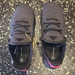adidas Cloudfoam Pure SPW Kids Sneaker Gray/Black/Pink US 3 IG2427