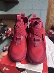 Nike Huarache City (GS) Red Synthetic High Top Unisex Kids Sneakers 4.5Y Strap