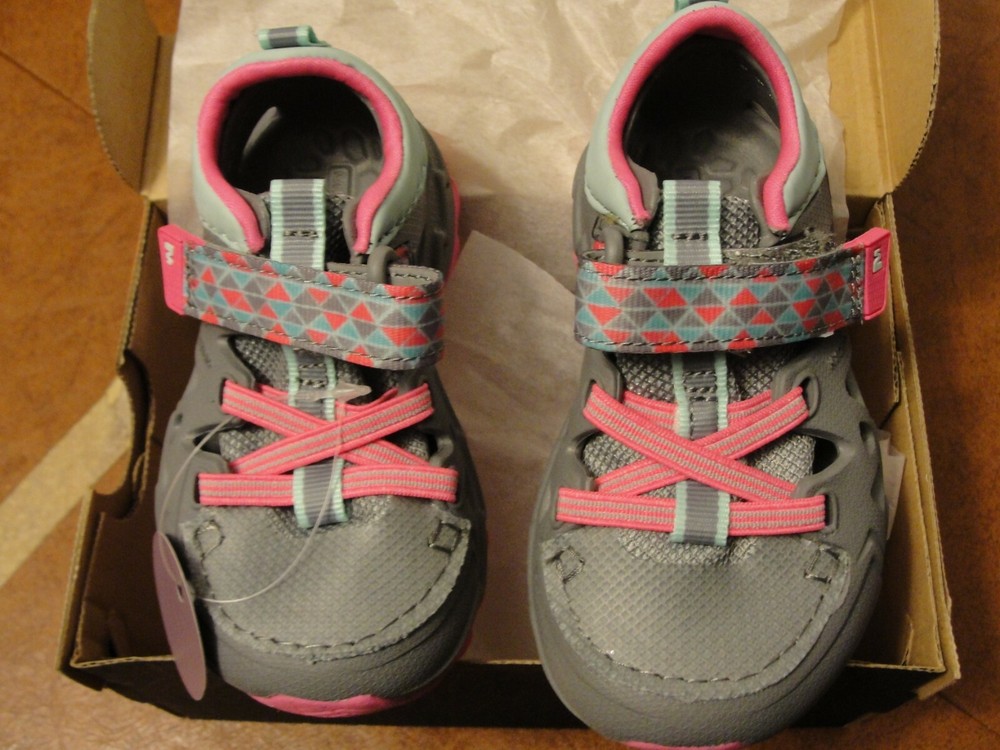 Girl’s Merrell Hydro Junior 2.0 Water Shoe Gray/Pink size 5 W