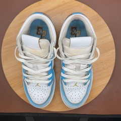 Jordan 1 Low SE University Blue Gradient (GS) Sz 6.5Y