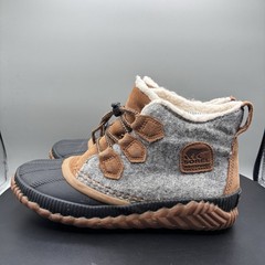 Sorel Out ‚N About Plush Boots Waterproof Youth 3 Gray Felt