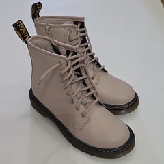 Dr. Martens Unisex Kids Lace-Up Side Zip Combat Boots Beige US 3 UK 2 EU 34