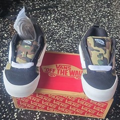 VANS Knu Skool Unisex Kids Sneaker Camo Black/Green Suede Low Top US 4