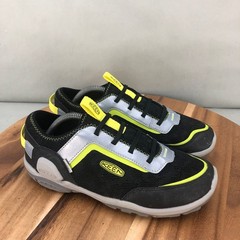 KEEN Knotch Tracer Black Mesh Shoes Boys Size 5 Walking Sneakers