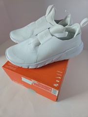 Nike Flex Runner 2 (GS) Size 7Y