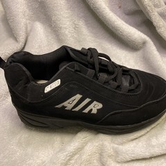 Air Wave Size 7 Wheel Roller Shoes, Black, New