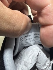 On Cloud Cloudhero Mid Waterproof Youth Size 4 Woman’s Size 5.5