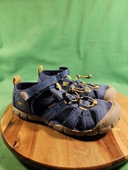 KEEN Big Kids‘ Newport H2 Sandals Size US 4/EURO 36