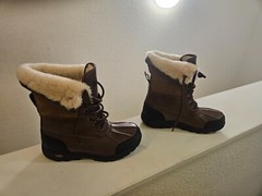UGG Kids‘ Butte II CWR Boot Size 2