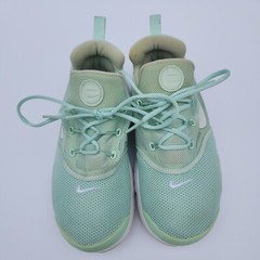 2017 Nike Presto Fly „Igloo“ Mint Green with White Swoosh Youth Shoes Size 3Y