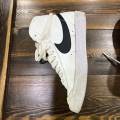 Nike Blazer Mid 77 White With Black High Top Sneakers Youth Size 5